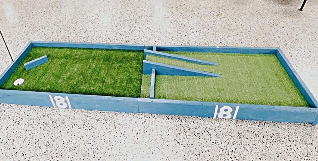 Mini golf