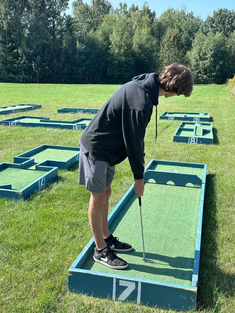 Mini-golf
