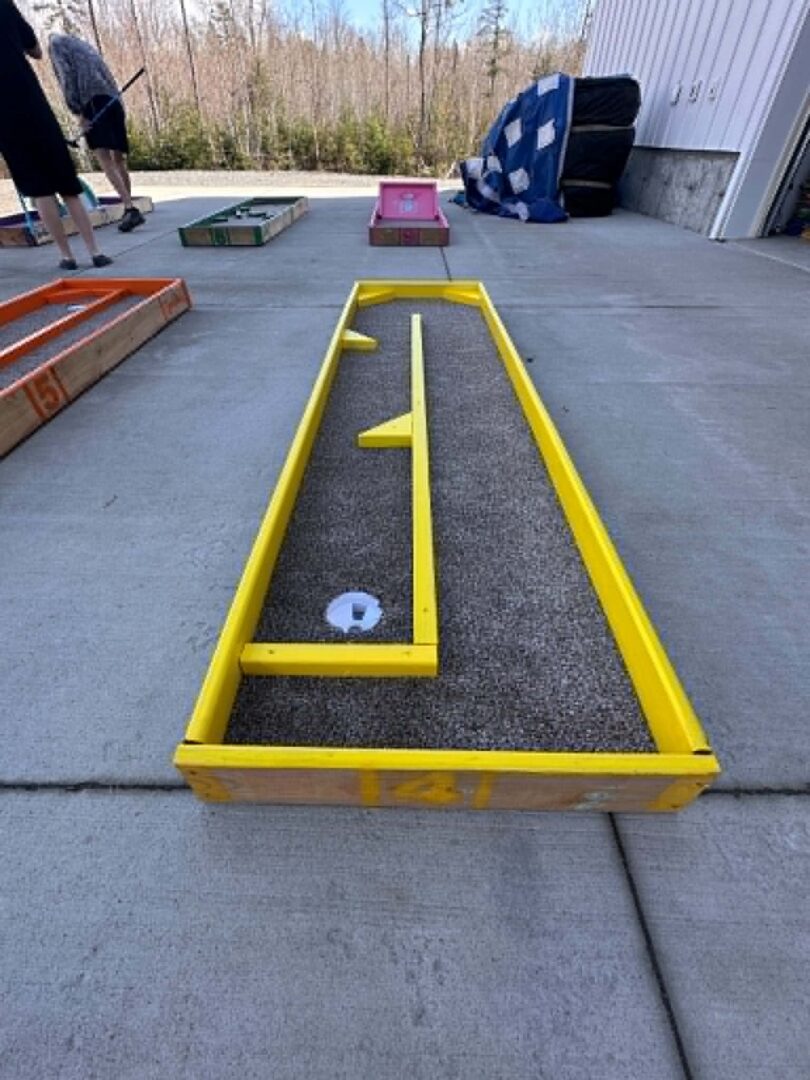 Mini Golf Brun – Image 12